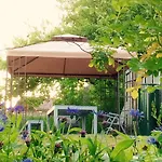 Haus Farbenklang *