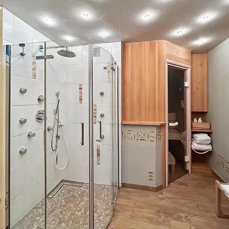 Haus Farbenklang *